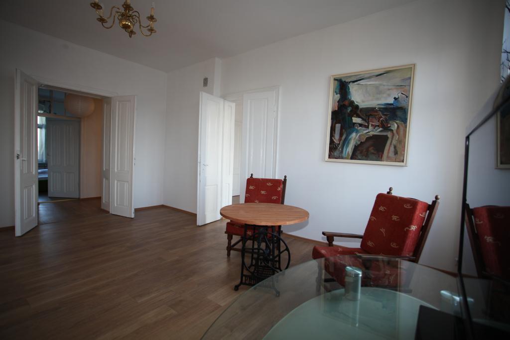 Apartament Przestronny Apartament Kalisz Zewnętrze zdjęcie